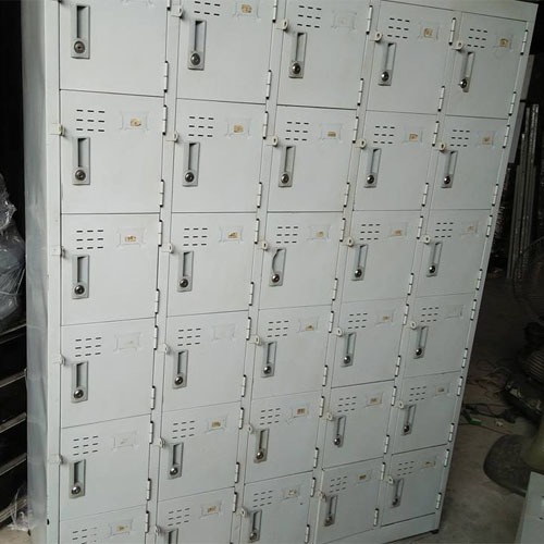 Tủ sắt cũ, hàng thanh lý
