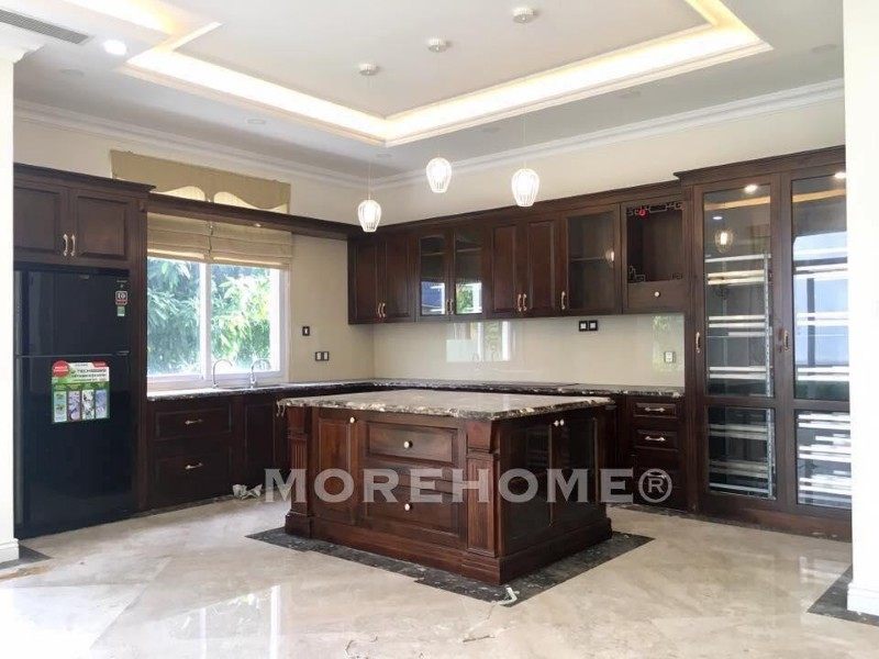 Tủ bếp đẹp cho biệt thự tân cổ điển
