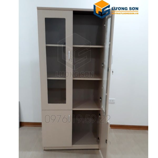 Hình ảnh bên trong tủ tài liệu hai buồng bằng sắt được thiết kế các đợt di động