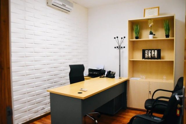 Tủ văn phòng giúp bạn sắp xếp đồ đạc hợp lý 