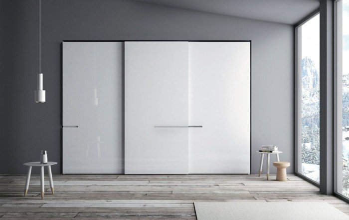 Tủ quần áo lùa 3 cánh được thiết kế hiện 
