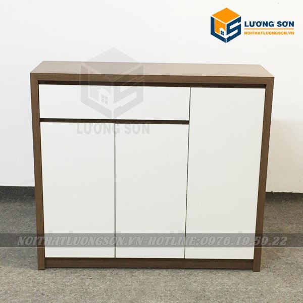 Tủ giày 3 cánh trắng có ngăn kéo cực kỳ tiện dụng và sang trong cho phòng khách