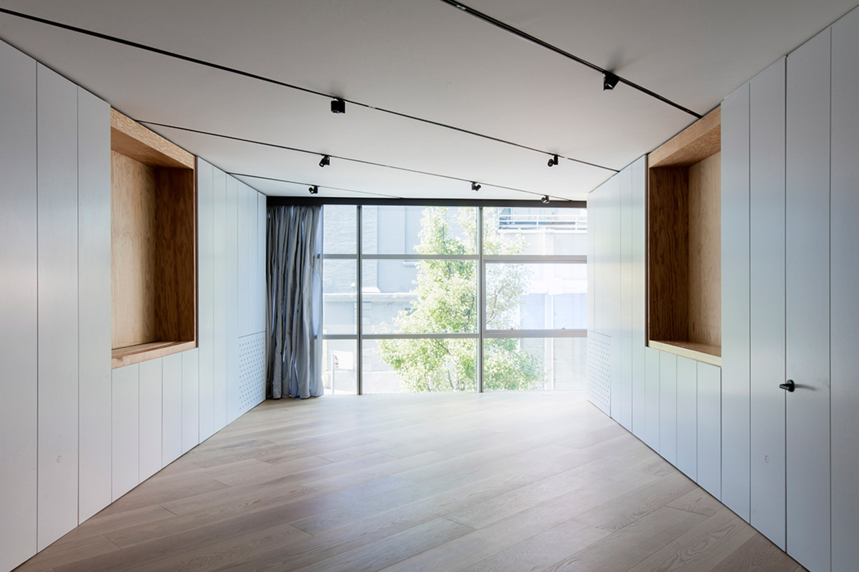 collectors-apartment-mos-architects_dezeen_2364_col_17