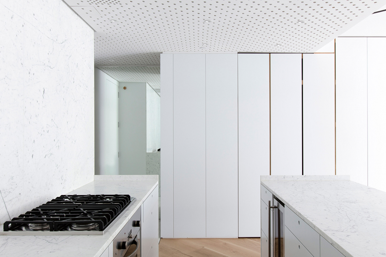 collectors-apartment-mos-architects_dezeen_2364_col_0