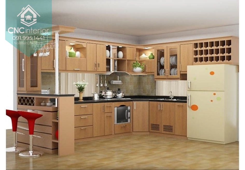 KHÔNG GIAN NẤU NƯỚNG TIỆN NGHI VỚI TỦ BẾP CÓ QUẦY BAR GỖ ĐẸP